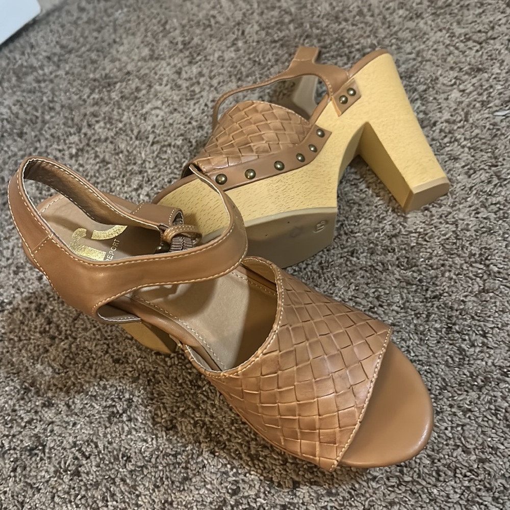 Platform  heels - Picture 2 of 4